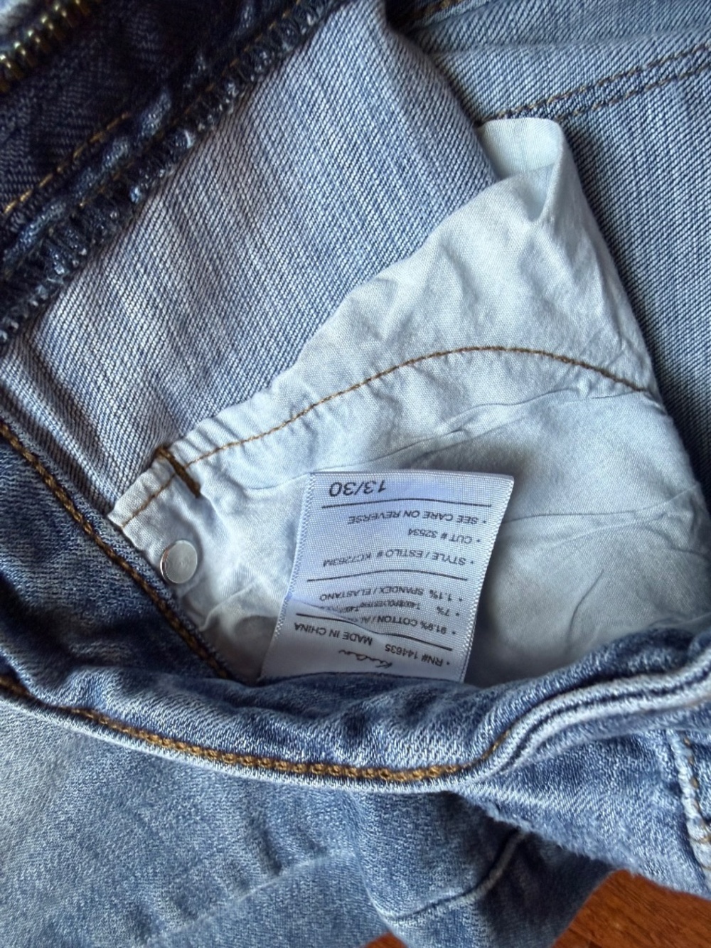 Kancan Distressed Jeans - Picture 3 of 4